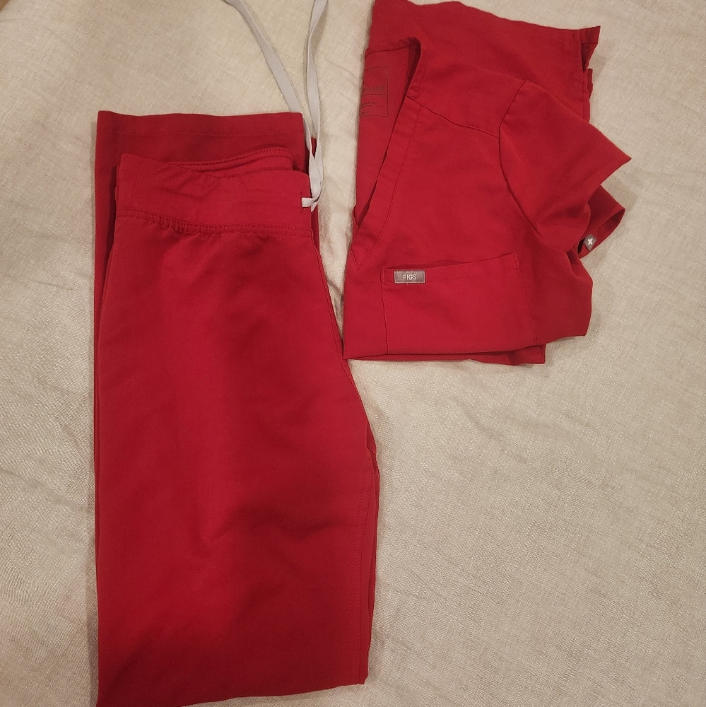Figs scrub set discontinued color WINNING RED!!